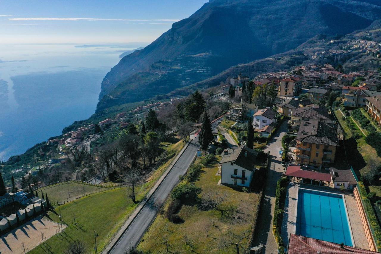 Appartamento Gardagate - La Portella Tignale Esterno foto